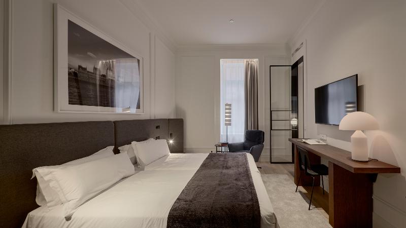 Kozmo Hotel Suites & Spa - Oda