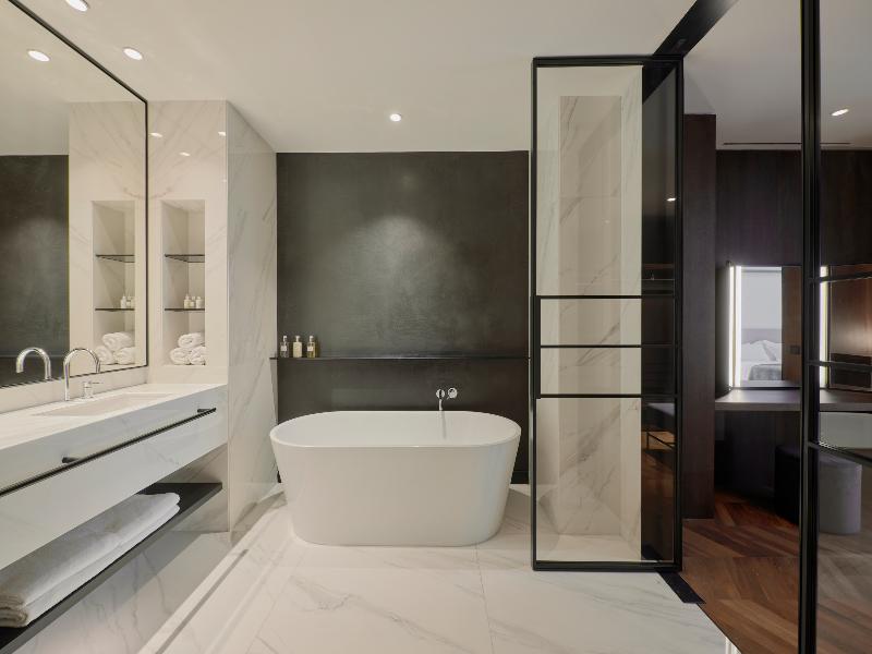 Kozmo Hotel Suites & Spa - Oda