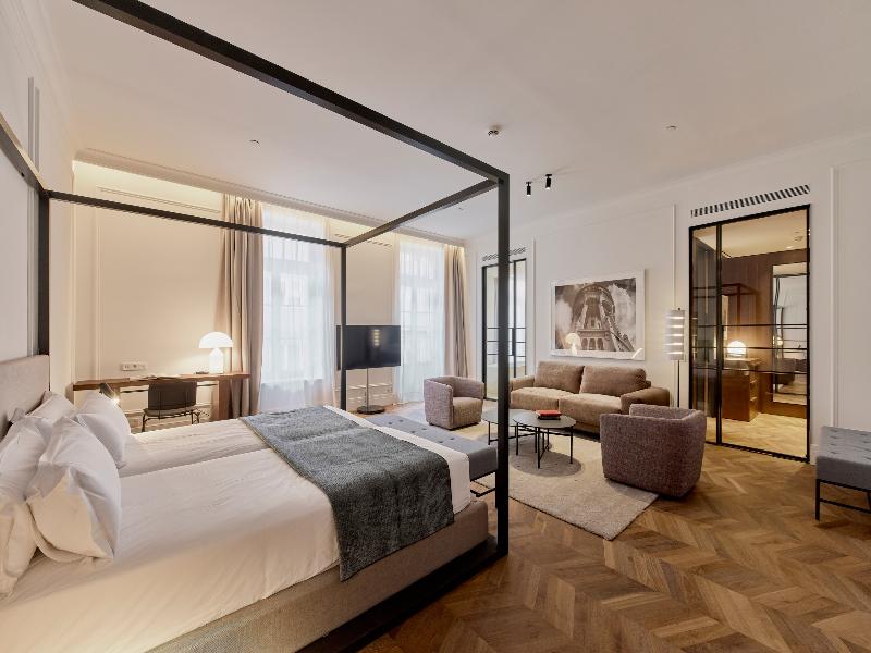 Kozmo Hotel Suites & Spa - Oda