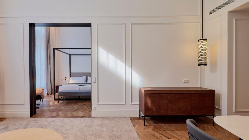 Kozmo Hotel Suites & Spa - Oda