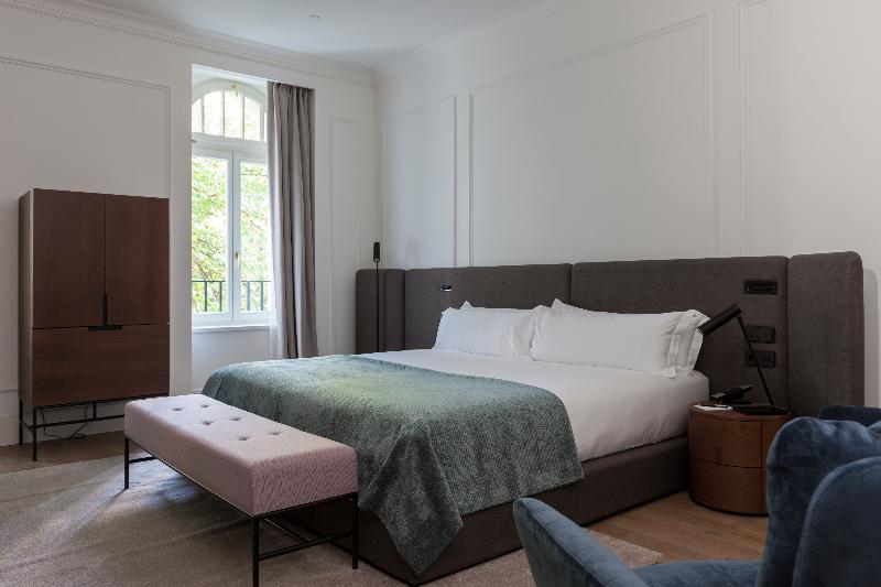 Kozmo Hotel Suites & Spa - Oda