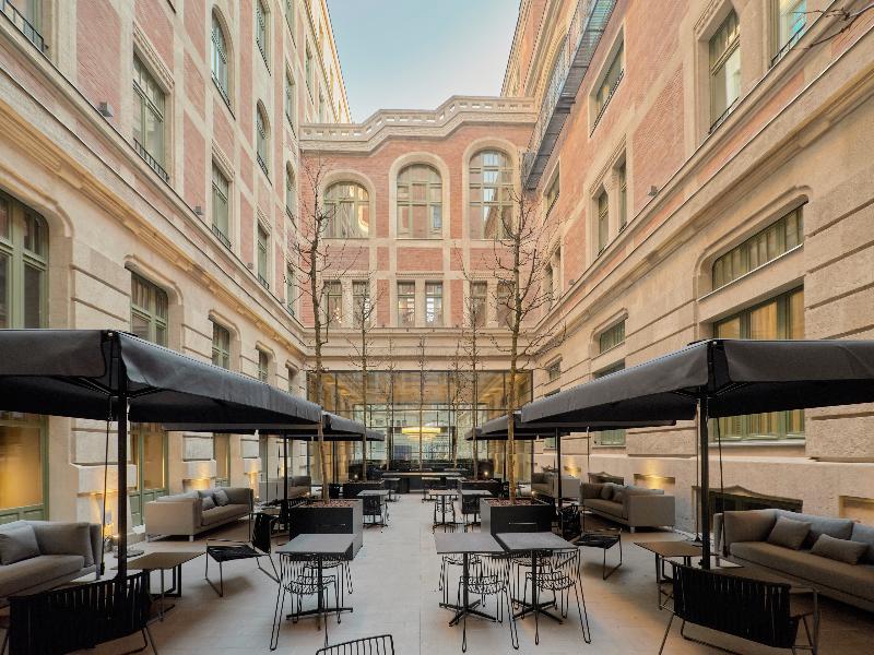 Kozmo Hotel Suites & Spa - Teras