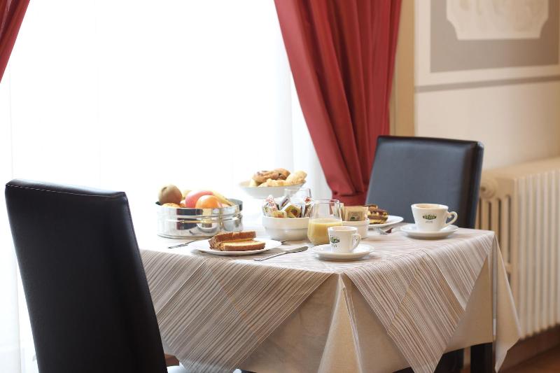 Hotel PRime gia Hotel Piccolo Ritz - Restoran