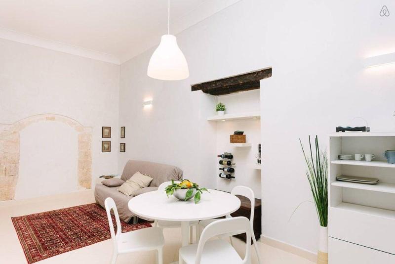 1743 Loft Siracusa - Oda