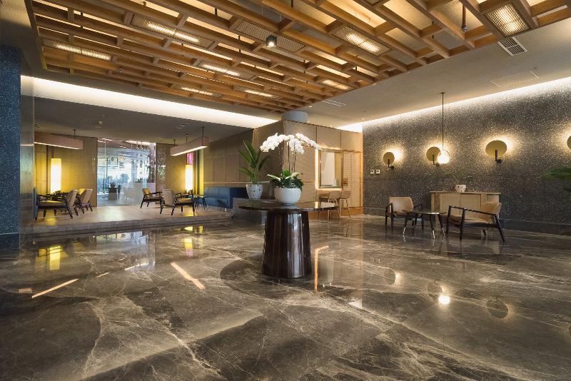 Beachwalk Residence Kuta Bali - Lobi