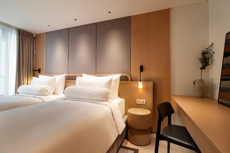 Beachwalk Residence Kuta Bali - Oda