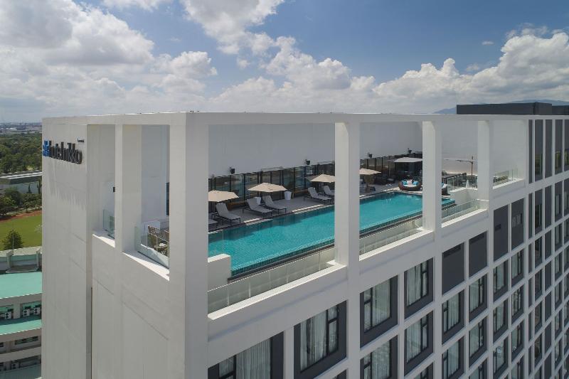 Hotel Nikko Amata City Chonburi - Havuz