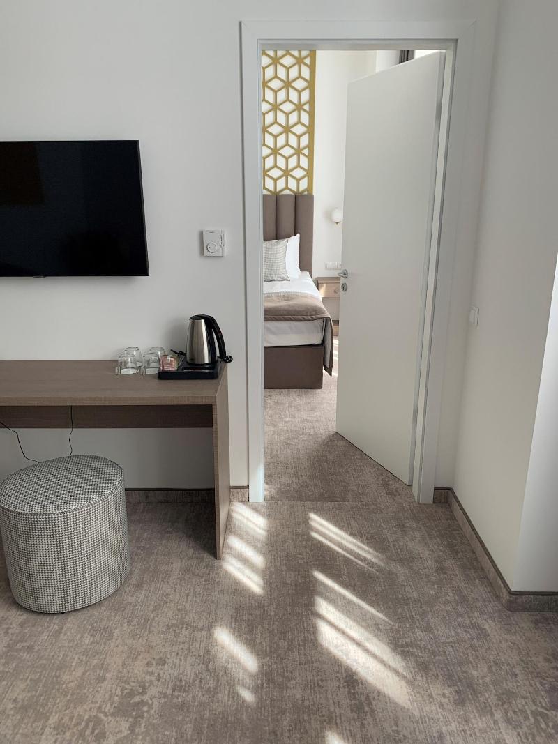 Mera Hotel - Oda