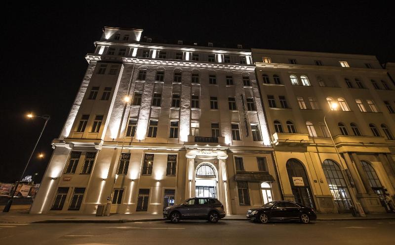 The Gold Bank - Genel