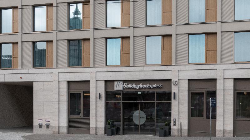 Holiday Inn Express and Suites Potsdam - Genel
