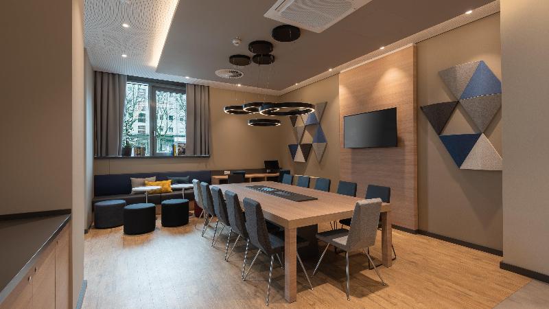 Holiday Inn Express and Suites Potsdam - Genel