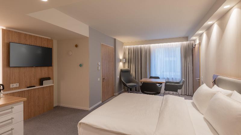 Holiday Inn Express and Suites Potsdam - Oda
