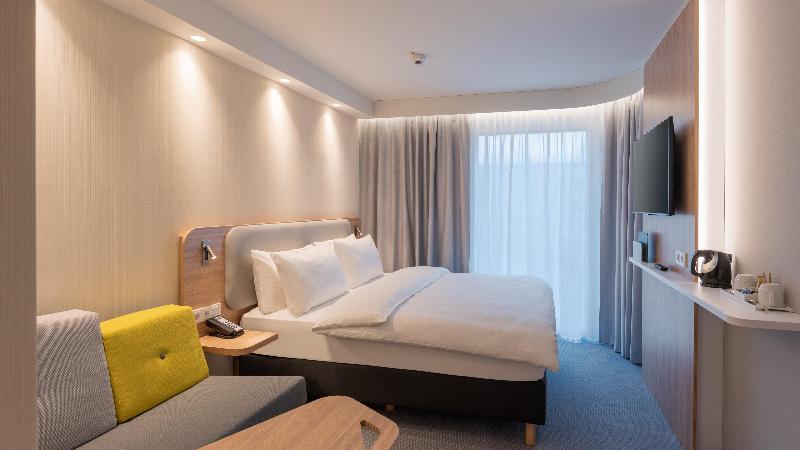 Holiday Inn Express and Suites Potsdam - Oda