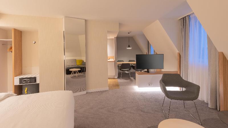 Holiday Inn Express and Suites Potsdam - Oda