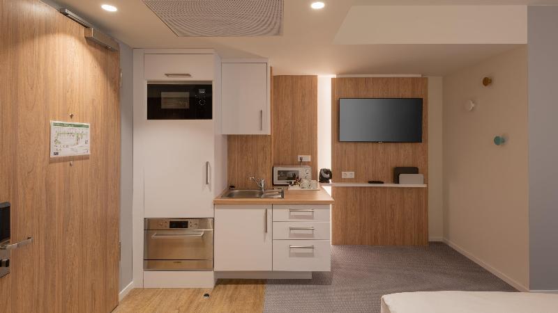 Holiday Inn Express and Suites Potsdam - Oda
