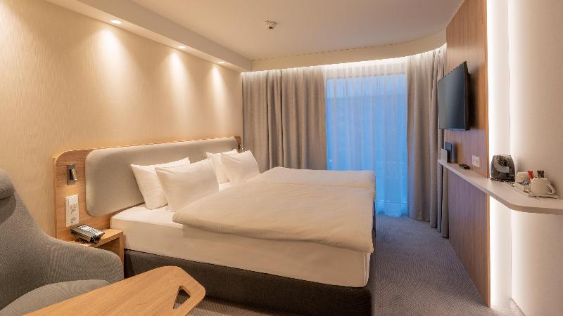 Holiday Inn Express and Suites Potsdam - Oda