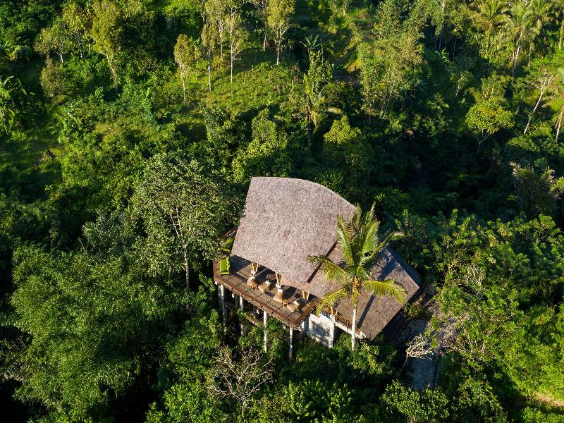 Buahan, a Banyan Tree Escape - Toplantı