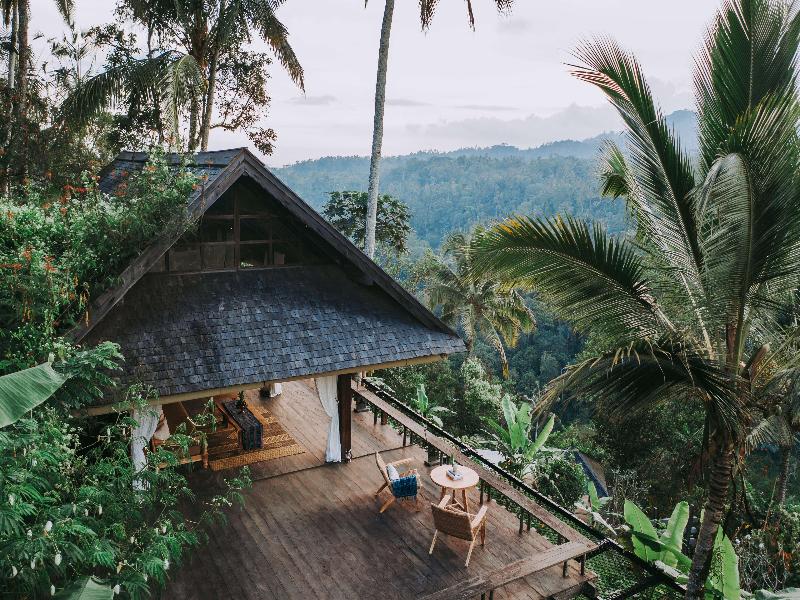 Buahan, a Banyan Tree Escape - Oda