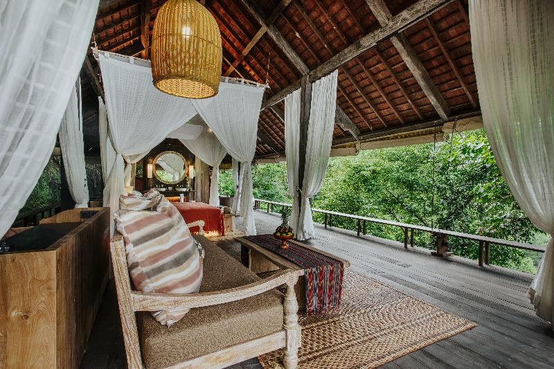Buahan, a Banyan Tree Escape - Oda