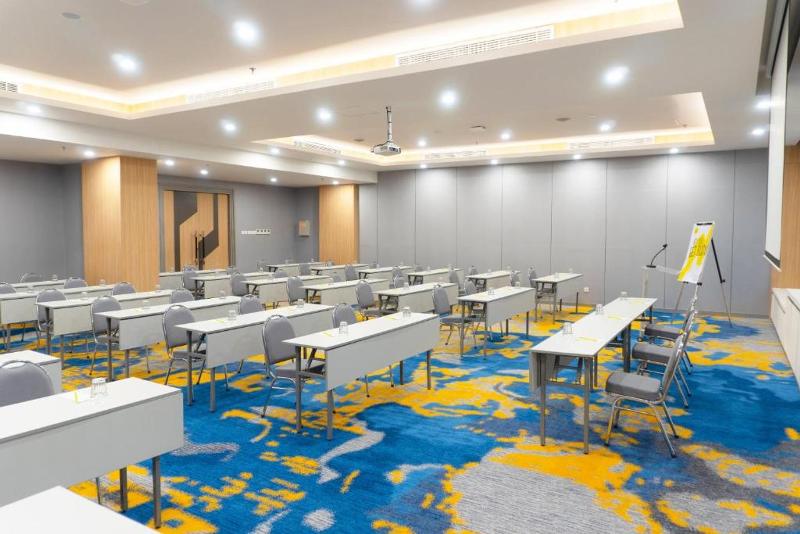 Yello Hotel Jambi - Toplantı