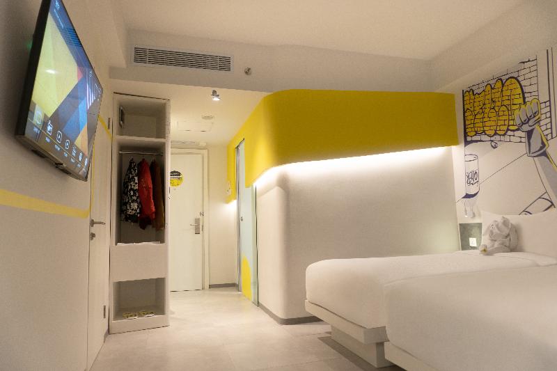 Yello Hotel Jambi - Oda