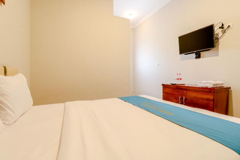 Guesthouse Nusa Indah Syariah 2 by ZUZU - Oda