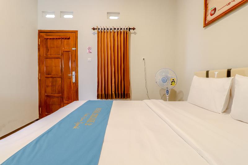 Guesthouse Nusa Indah Syariah 2 by ZUZU - Oda
