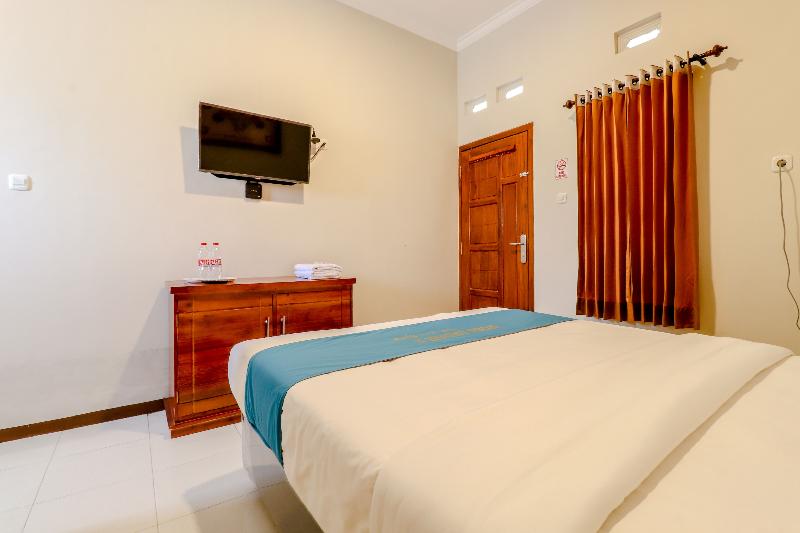 Guesthouse Nusa Indah Syariah 2 by ZUZU - Oda