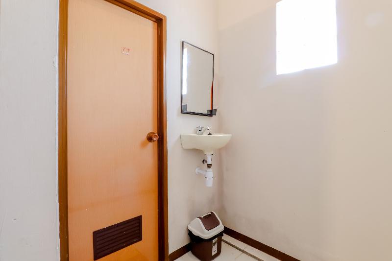Guesthouse Nusa Indah Syariah 2 by ZUZU - Oda