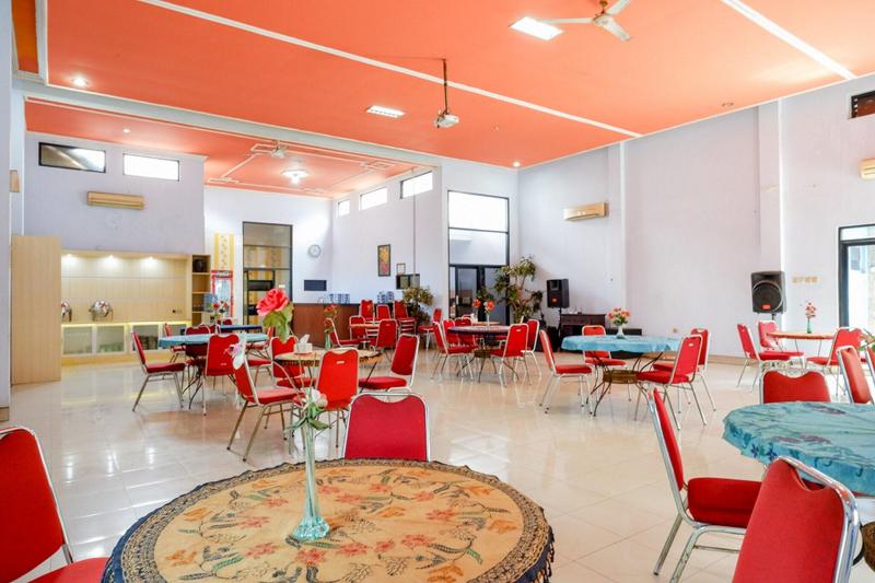 Formerly RedDoorz Syariah Stasiun Pekalongan 2 - Restoran