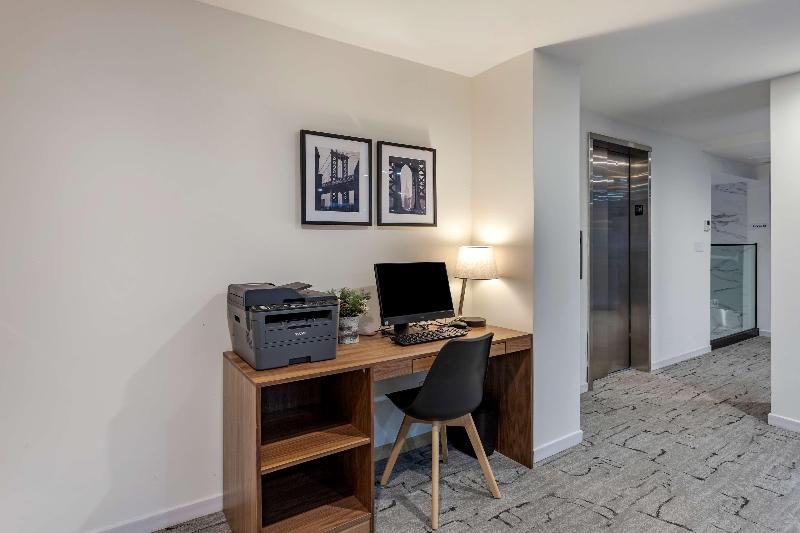 Best Western Plus Soho Hotel - Toplantı