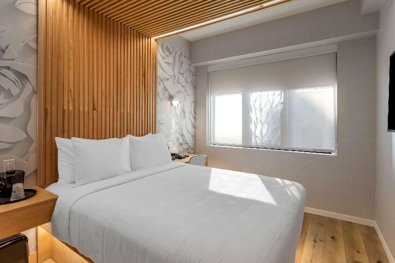 Best Western Plus Soho Hotel - Oda