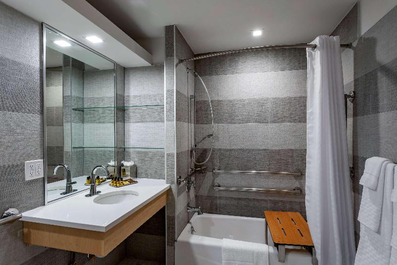 Best Western Plus Soho Hotel - Oda
