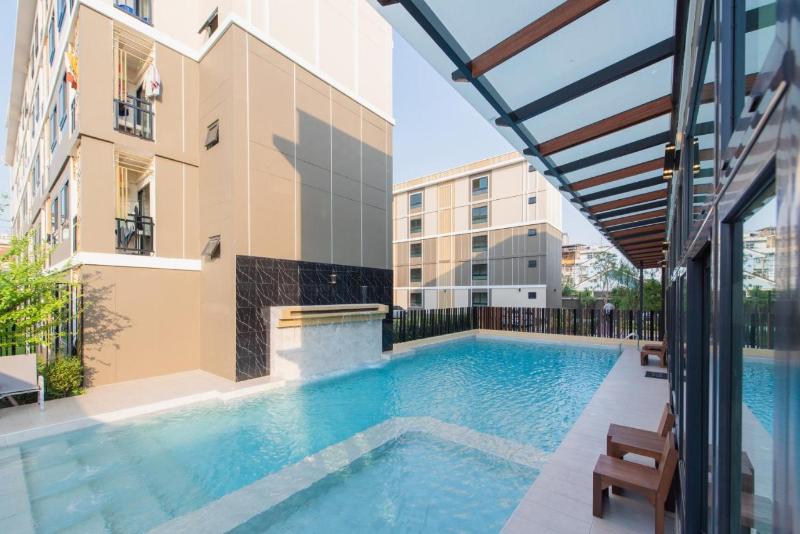 Amanah Bangkok Hotel - Havuz