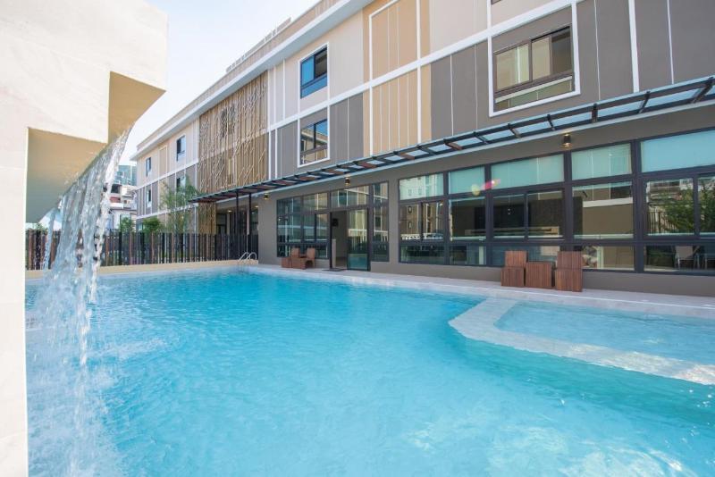 Amanah Bangkok Hotel - Havuz