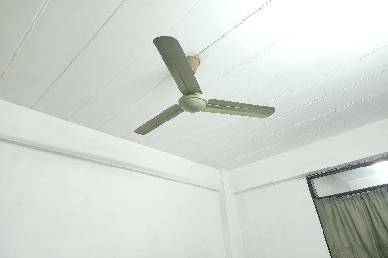 Green Apartment Kaset by ZUZU - Oda