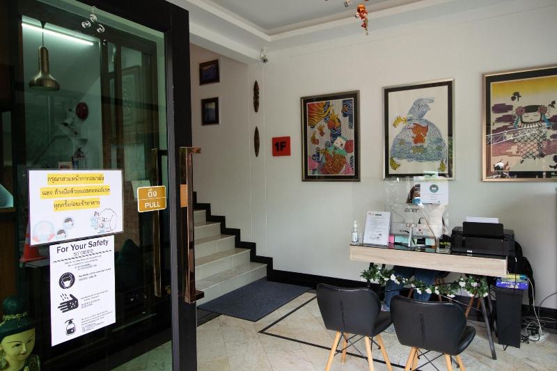 The 168 Gallery Residence by ZUZU - Lobi