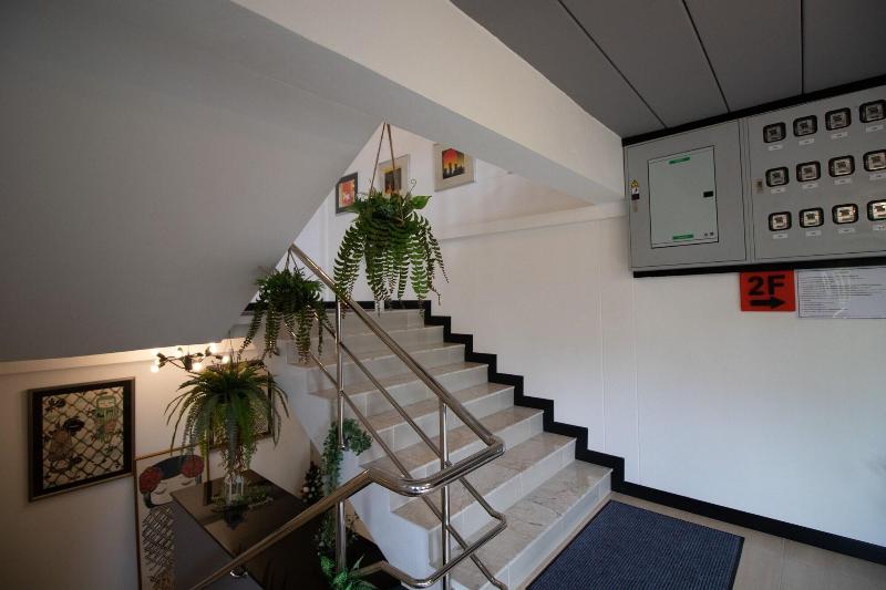 The 168 Gallery Residence by ZUZU - Lobi