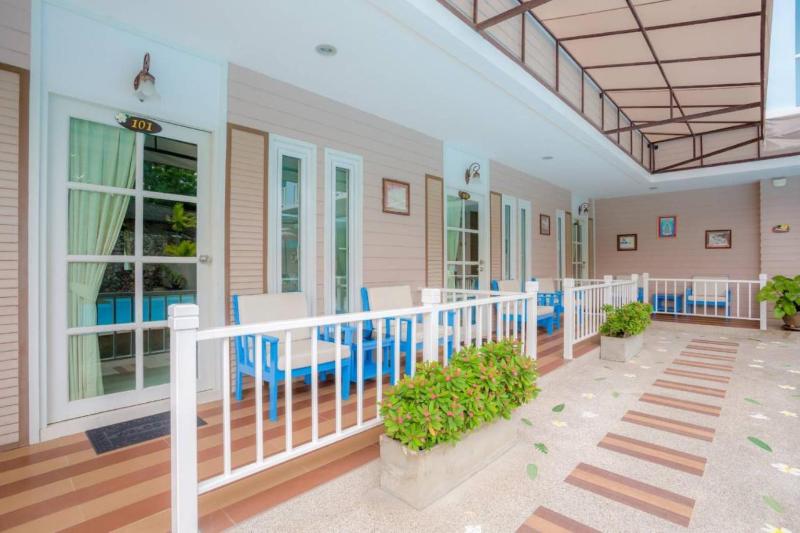 Baan Rabiang Talay by ZUZU - Havuz