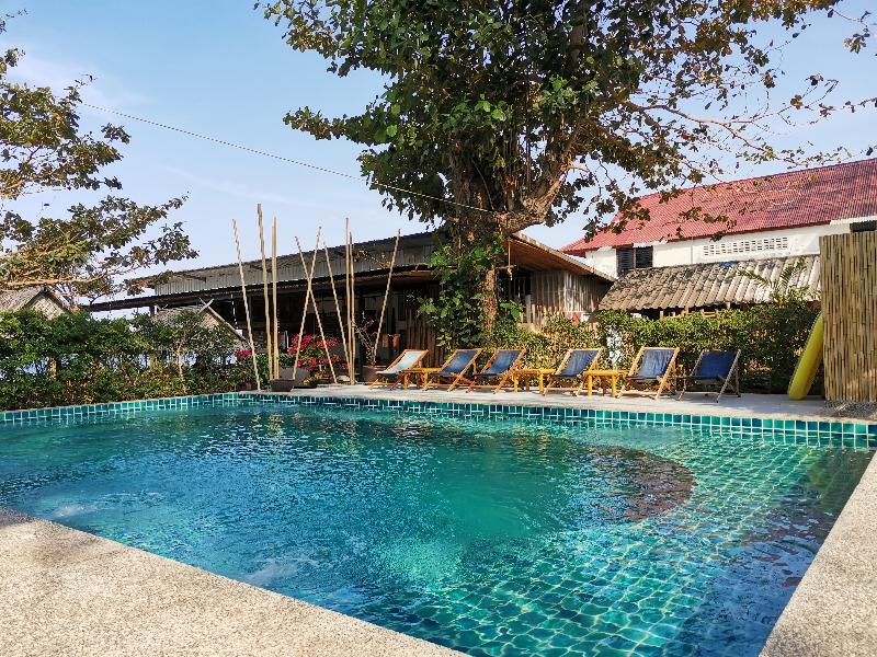 Bambie Boutique Home & Resort by ZUZU - Havuz