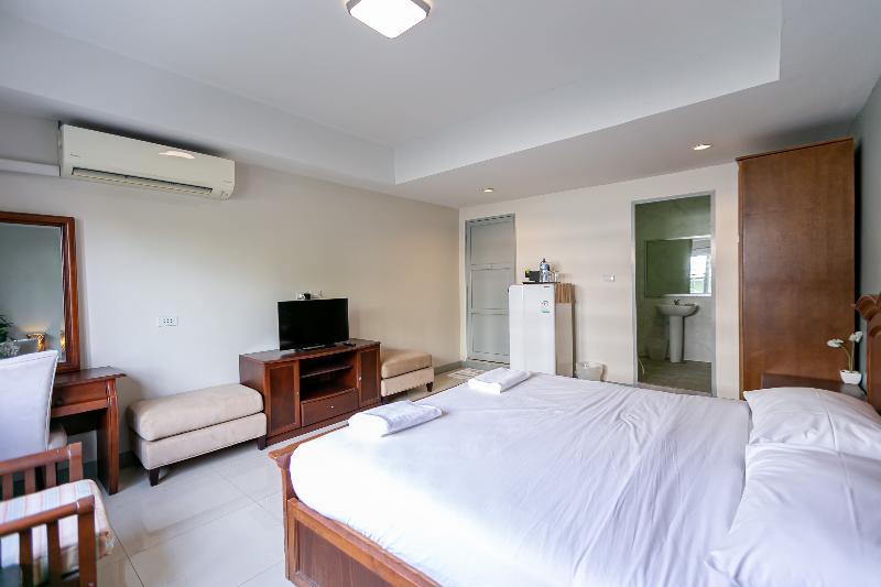 Wong Amat House by ZUZU - Oda