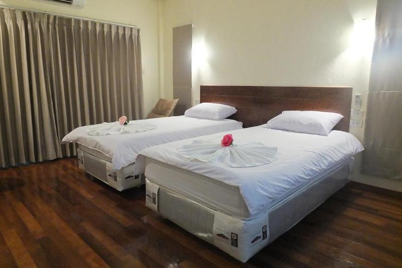 Be Fine Sabuy Hotel and Resort by ZUZU - Genel