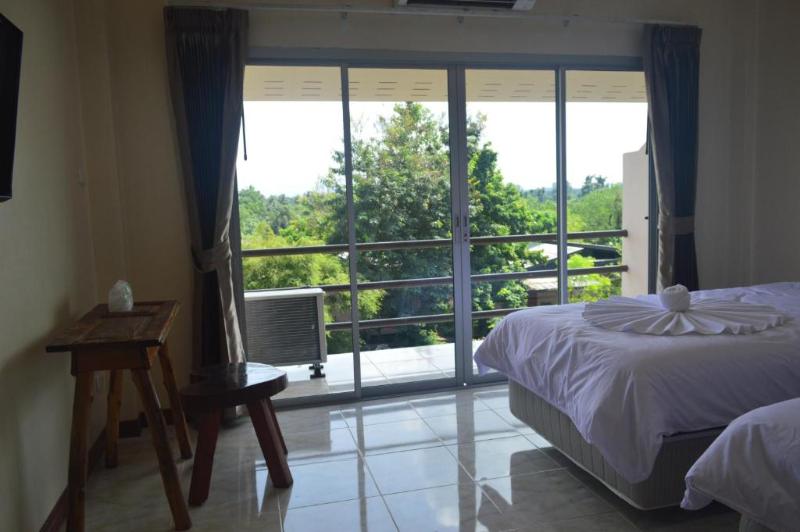 Be Fine Sabuy Hotel and Resort by ZUZU - Oda