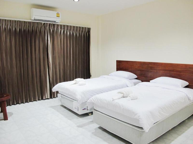 Be Fine Sabuy Hotel and Resort by ZUZU - Oda
