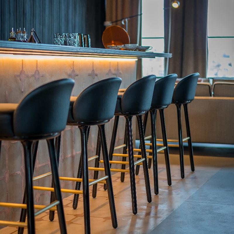 Monograph Freedom Square - Bar