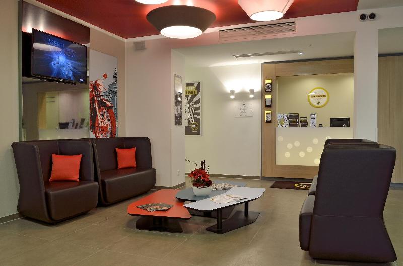 B&B Hotel Bad Homburg - Lobi