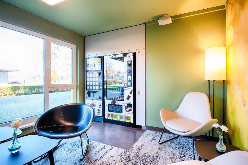 B&B Hotel Baden-Airpark - Lobi