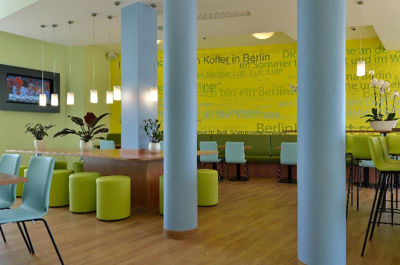 B&B Hotel Berlin-Airport - Lobi