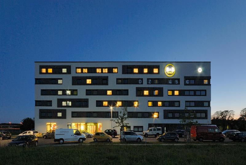 B&B Hotel Berlin-Airport - Genel