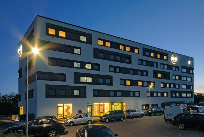 B&B Hotel Berlin-Airport - Genel